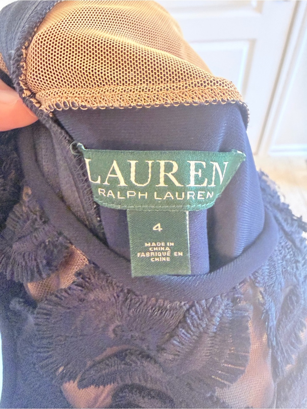 Ralph Lauren Navy Floral Appliqué Sleeveless Mini Dress Size 4 Like New - Picture 8 of 8
